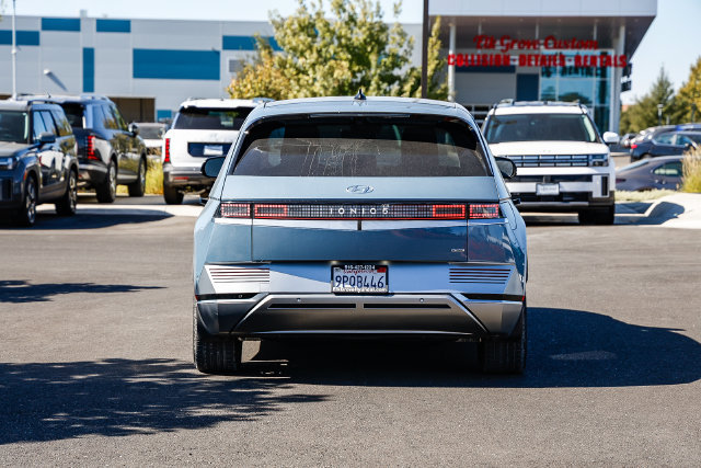Certified 2024 Hyundai Ioniq 5 Limited AWD/4WD image 3