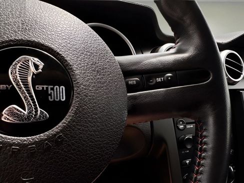 Used 2007 Ford Mustang Shelby GT500 RWD image 11