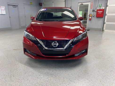 Used 2019 Nissan Leaf SV w/ Protection Package FWD image 2