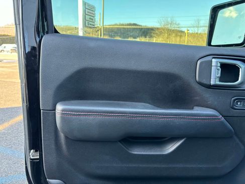 Used 2022 Jeep Gladiator Rubicon w/ LED Lighting Group image 15