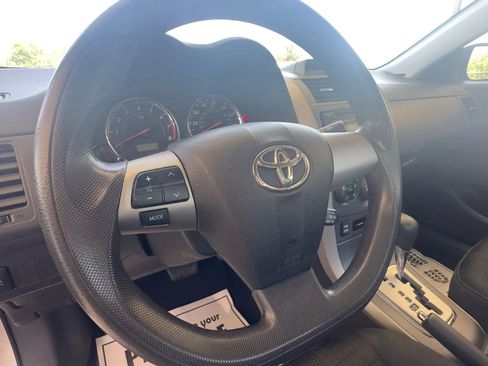 Used 2012 Toyota Corolla S image 22