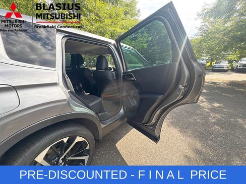 Used 2022 Mitsubishi Outlander SE AWD/4WD image 25