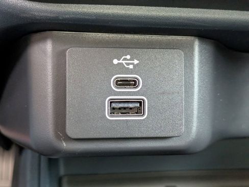 New 2025 Ford Maverick XL image 21