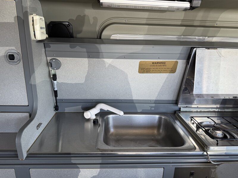 Used 1995 Volkswagen Eurovan Camper FWD image 19