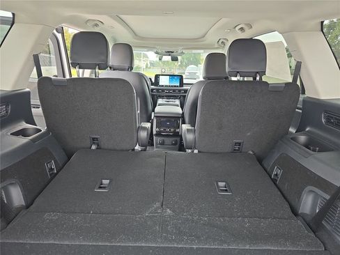 New 2025 Lincoln Aviator 2WD w/ Equipment Group 101A image 11