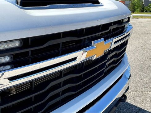 Used 2024 Chevrolet Silverado 3500 LT w/ Convenience Package AWD/4WD image 30