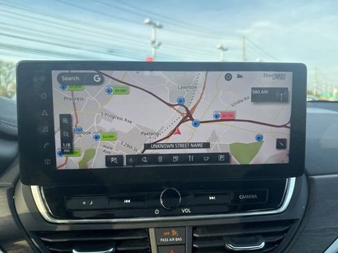 Certified 2023 Nissan Altima 2.5 SV w/ SV Premium Package image 11