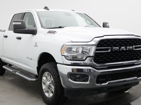 Used 2024 RAM 2500 Big Horn w/ Off Road Package AWD/4WD image 3