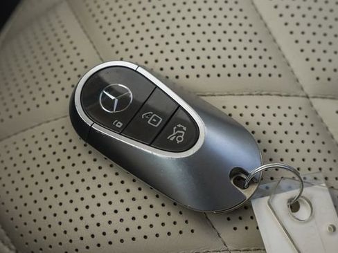 Used 2023 Mercedes-Benz S 580 4MATIC Sedan image 42