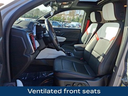 Used 2023 GMC Canyon AT4X image 18