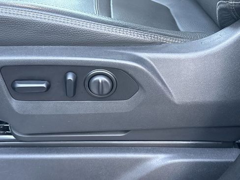 Used 2021 GMC Sierra 2500 Denali w/ Denali Ultimate Package image 19