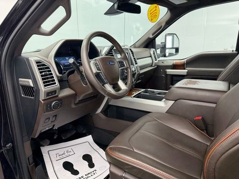 Used 2017 Ford F250 King Ranch w/ King Ranch Ultimate Package AWD/4WD image 48