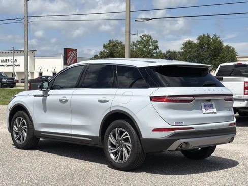 Used 2025 Lincoln Corsair FWD w/ Equipment Group 101A image 6