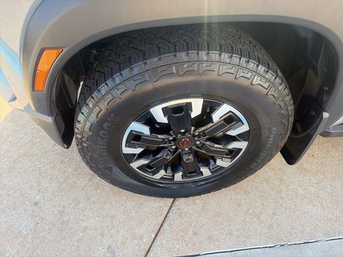Used 2024 Nissan Frontier Pro-X w/ Technology Package RWD image 31
