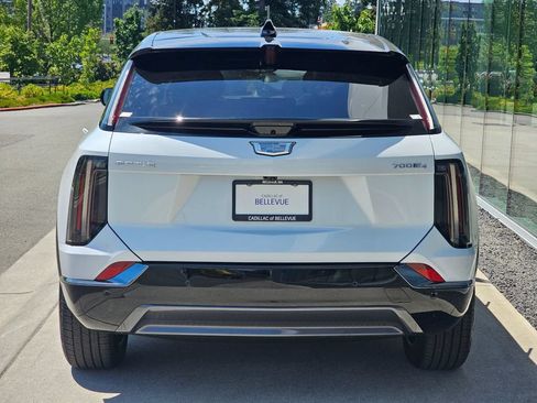 New 2026 Cadillac Optiq Sport 1 AWD/4WD image 4