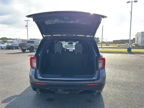 Certified 2022 Ford Explorer ST-Line w/ Class IV Trailer Tow Package image 5