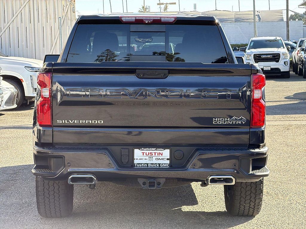 Used 2023 Chevrolet Silverado 1500 High Country w/ Technology Package AWD/4WD image 6