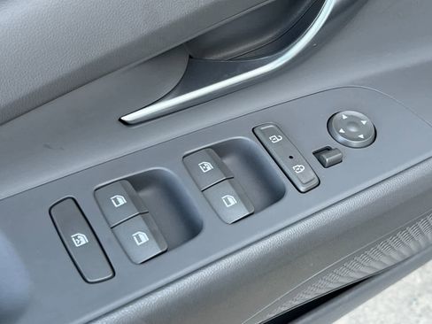 Certified 2023 Hyundai Elantra SEL w/ Convenience Package image 14