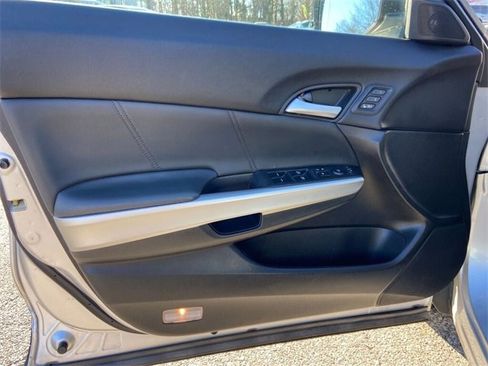 Used 2013 Honda Crosstour EX-L image 26