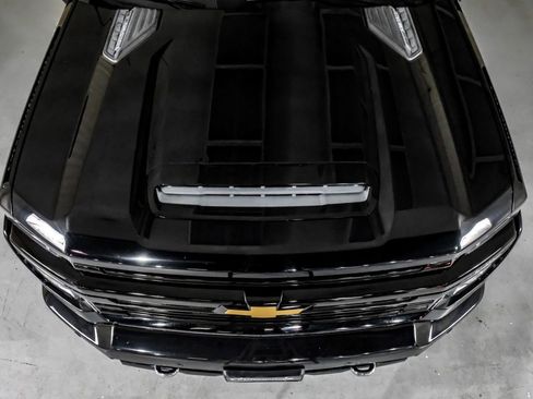 Used 2020 Chevrolet Silverado 2500 High Country w/ Z71 Off-Road Package AWD/4WD image 39
