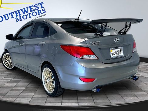 Used 2017 Hyundai Accent SE FWD image 5