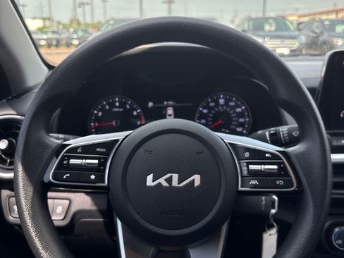 Used 2024 Kia Forte LXS FWD image 15