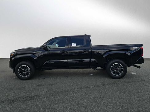 New 2025 Toyota Tacoma TRD Sport image 6