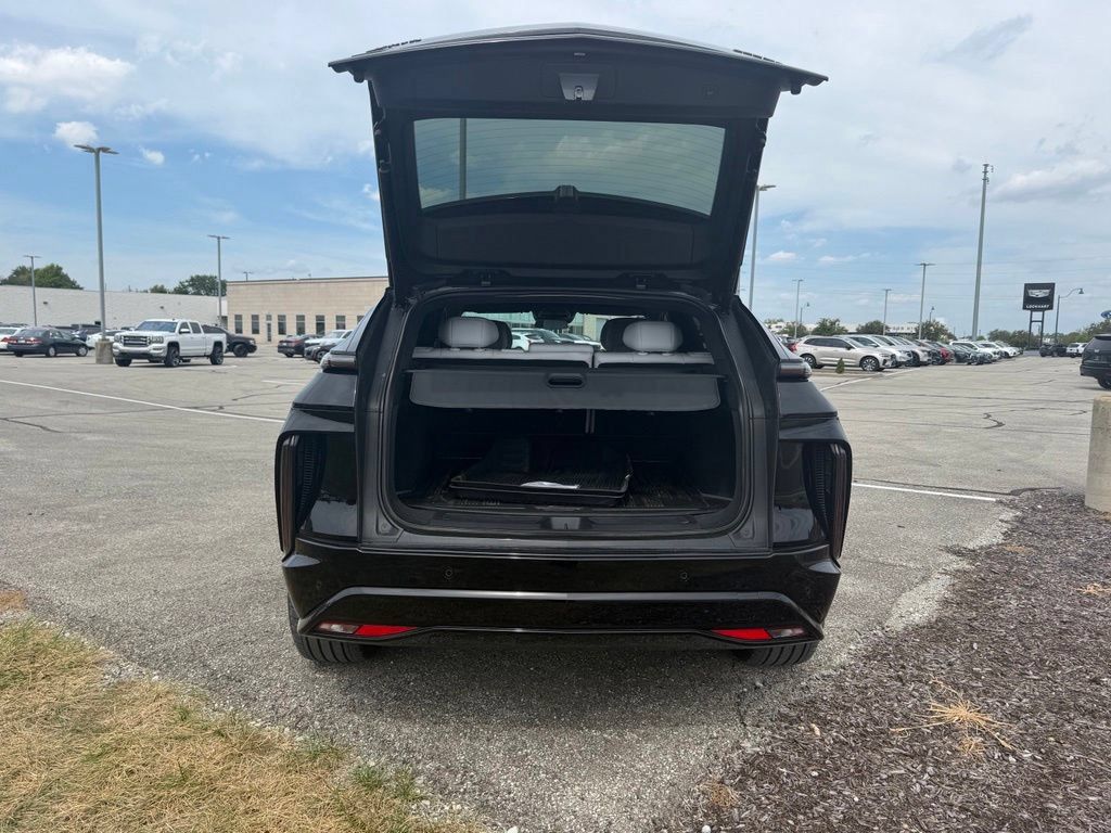 Certified 2024 Cadillac Lyriq Sport w/ LPO, Floor Liner Package AWD/4WD image 13