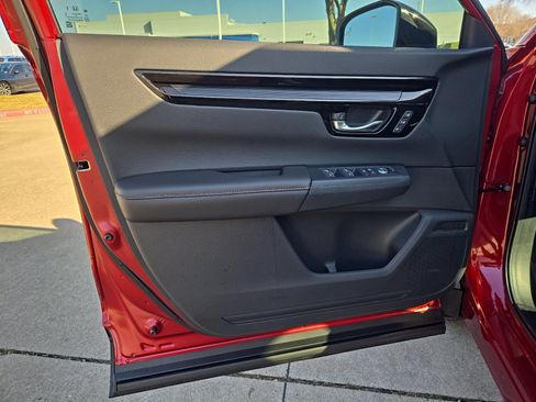 Used 2025 Honda CR-V Sport Touring image 13