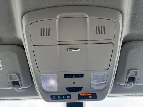 Used 2020 Buick Envision Essence image 25