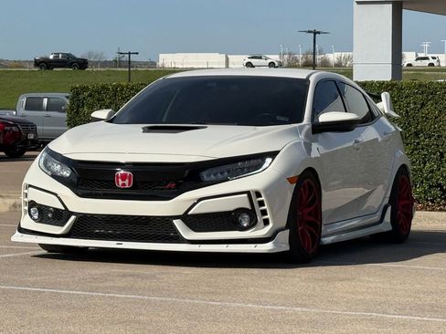 Used 2019 Honda Civic Type R image 4