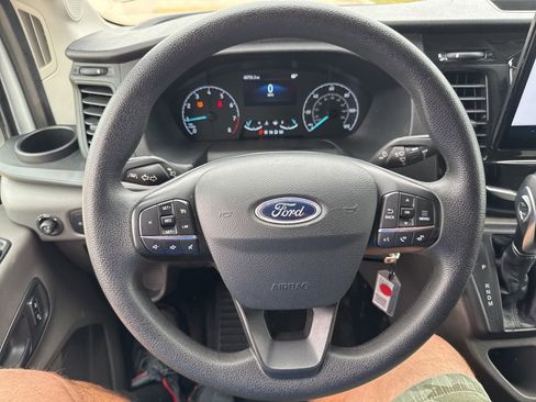Used 2025 Ford Transit 350 XLT image 21