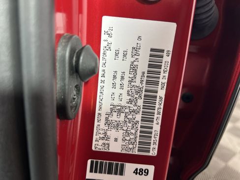 Used 2021 Toyota Tacoma TRD Off-Road w/ Technology Package image 29