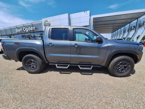 New 2026 Nissan Frontier PRO-4X w/ Tow Package AWD/4WD image 8