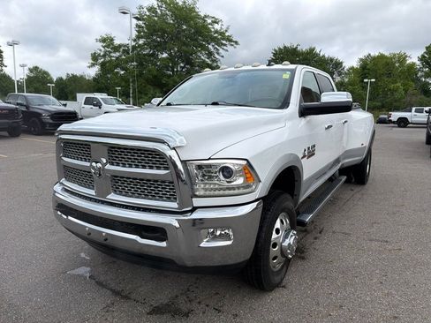Used 2015 RAM 3500 Laramie AWD/4WD image 4