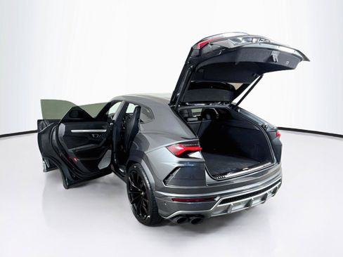 Used 2020 Lamborghini Urus AWD/4WD image 42