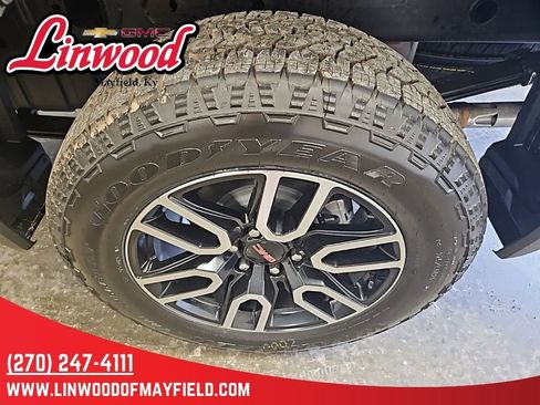 New 2026 GMC Sierra 1500 AT4 w/ AT4 Premium Package image 7