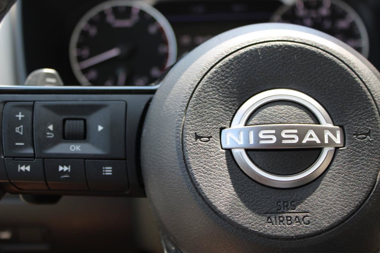 Used 2023 Nissan Rogue SL w/ SL Premium Package FWD image 19