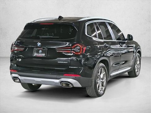 Used 2024 BMW X3 sDrive30i w/ Premium Package w/ZPA image 5