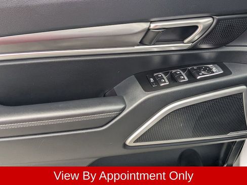 Used 2025 Kia Telluride S FWD image 11