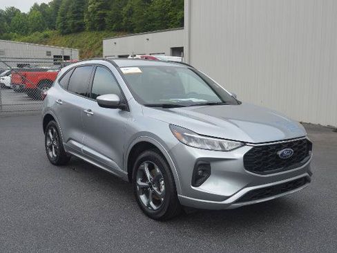 Certified 2023 Ford Escape ST-Line Select w/ Tech Pack #1 AWD/4WD image 4