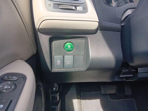 Used 2018 Honda HR-V EX-L image 22