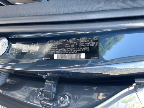 New 2026 Volvo XC90 B6 Plus w/ Protection Package Premier image 36