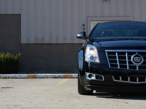 Used 2014 Cadillac CTS Performance image 3