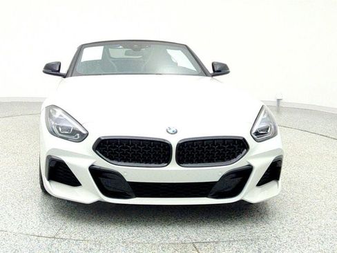 Used 2022 BMW Z4 sDrive30i w/ Dynamic Handling Package image 2