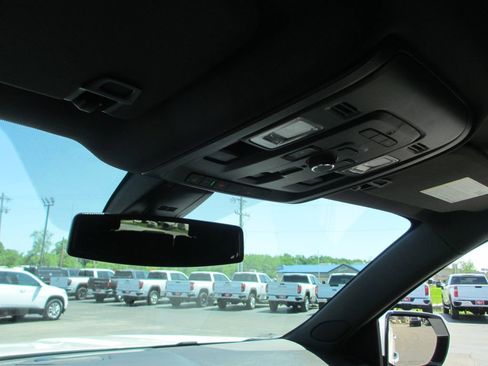 Used 2022 GMC Yukon Denali AWD/4WD image 34