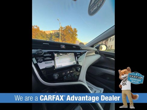 Used 2018 Toyota Camry SE w/ Moonroof Package FWD image 61