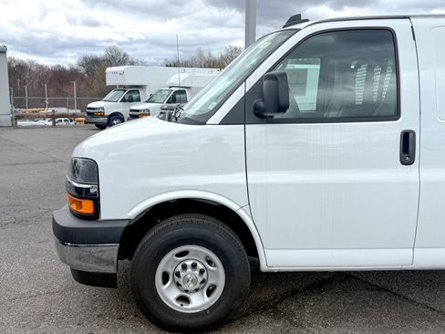 New 2025 Chevrolet Express 2500 w/ Driver Convenience Package RWD image 15