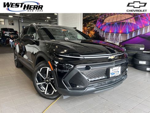 Used 2026 Chevrolet Equinox EV LT FWD image 1