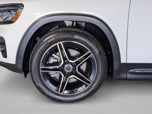 Used 2026 Mercedes-Benz GLB 250 image 25